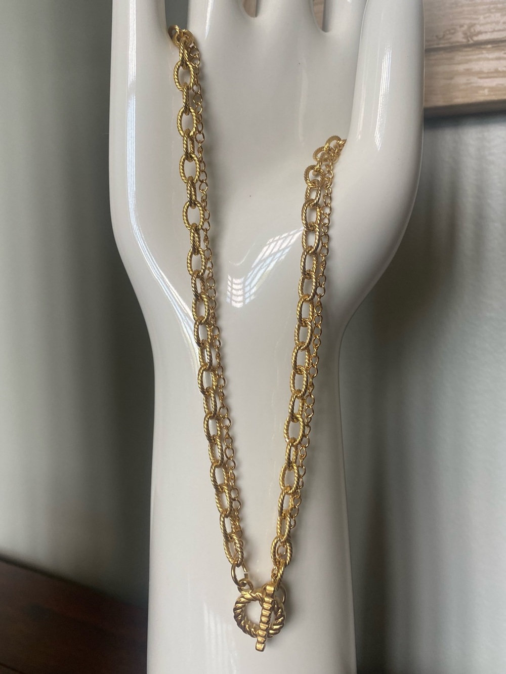 NWT Ellie Vail “Sutton” Gold Layered Necklace in Zipper Gift Pouch - Picture 5 of 14
